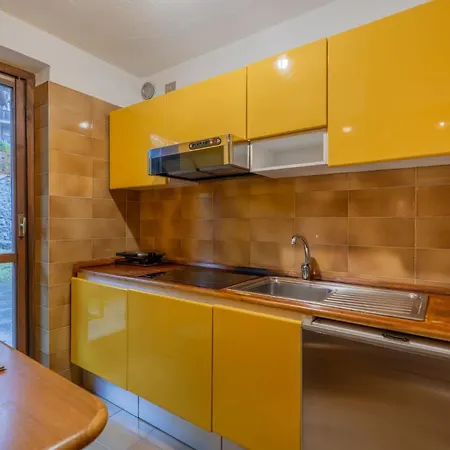 公寓 Casa Julie - Accogliente Rifugio Nella Quiete - Cour 0157 库马约尔