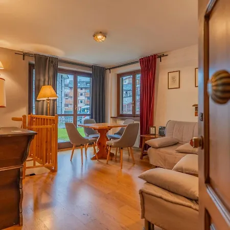 Casa Julie - Accogliente Rifugio Nella Quiete - Cour 0157 库马约尔