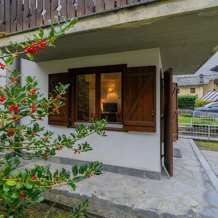 Casa Julie - Accogliente Rifugio Nella Quiete - Cour 0157 库马约尔