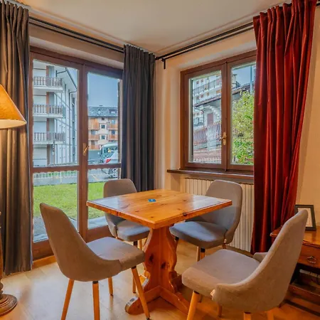 Casa Julie - Accogliente Rifugio Nella Quiete - Cour 0157 Appartamento