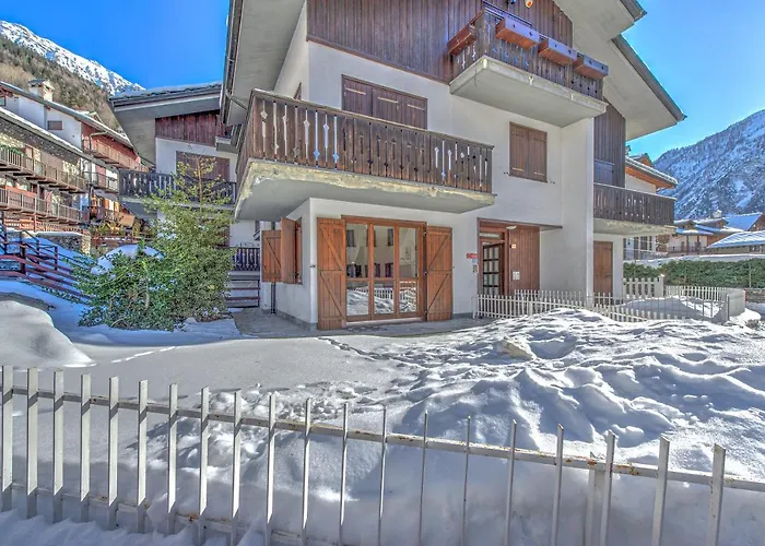 Апартаменти Casa Julie - Accogliente Rifugio Nella Quiete - Cour 0157 *