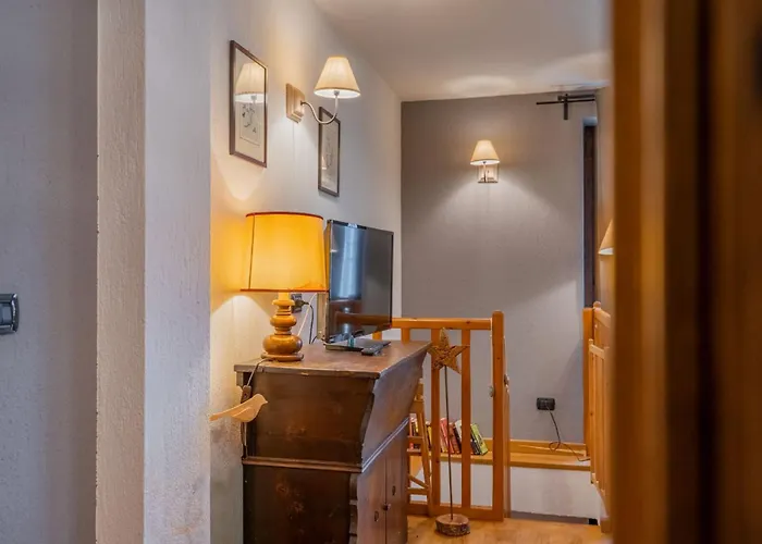 Casa Julie - Accogliente Rifugio Nella Quiete - Cour 0157