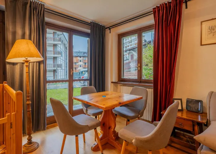 Casa Julie - Accogliente Rifugio Nella Quiete - Cour 0157 Apartment