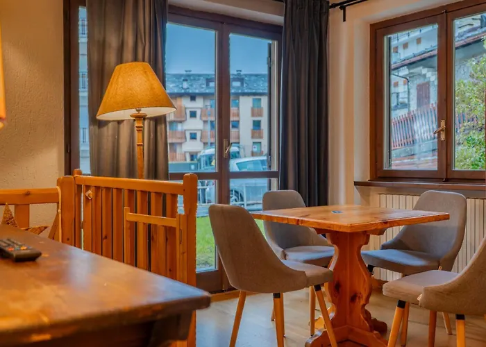 Casa Julie - Accogliente Rifugio Nella Quiete - Cour 0157