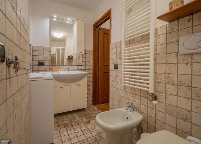 Casa Julie - Accogliente Rifugio Nella Quiete - Cour 0157 *